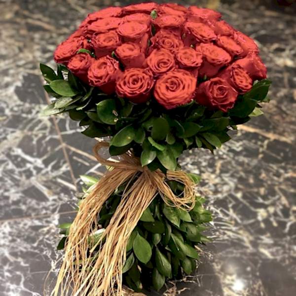  Marmaris Çiçekçiler Simple Red Rose Bouquet